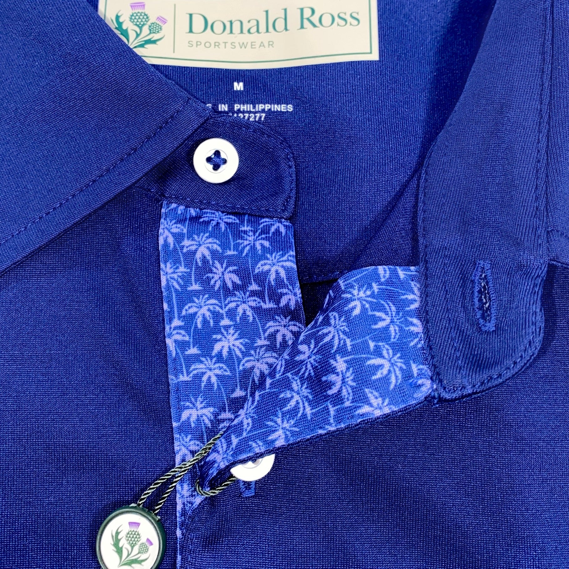 Donald Ross Men’s Solid Fancy Placket Golf Polo Shirt, close up of pattern on placket