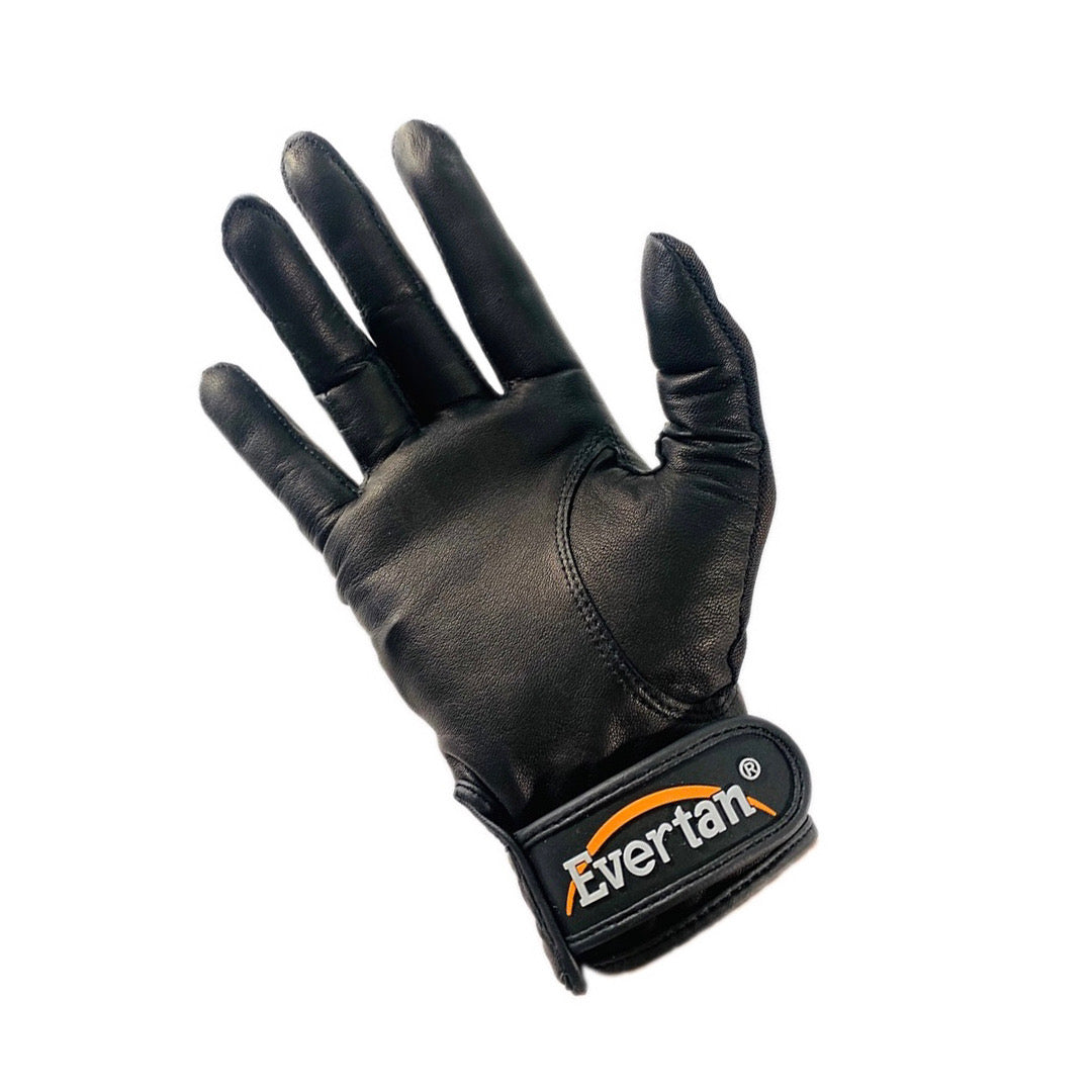 Evertan Women’s Lipstick Golf Gloves , black color , view of the palm of the hand in leather and logo brand on the closure 